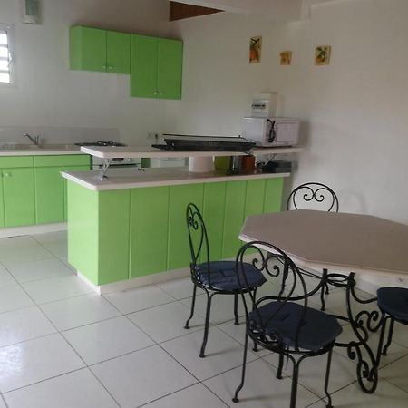 Labe Kaz Kreyol Studio Le Moule Bagian luar foto