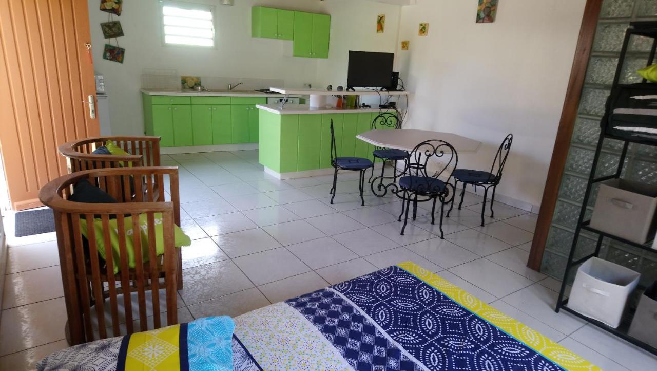 Labe Kaz Kreyol Studio Le Moule Bagian luar foto
